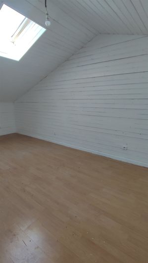 Image No.18-4 Bed House for sale