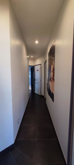 Image No.10-3 Bed House for sale