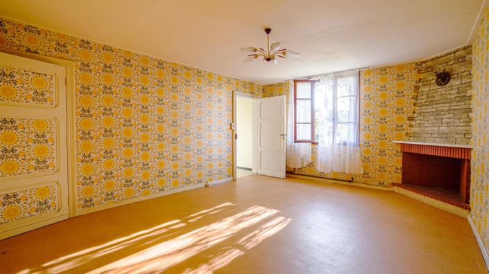 Image No.10-3 Bed House for sale