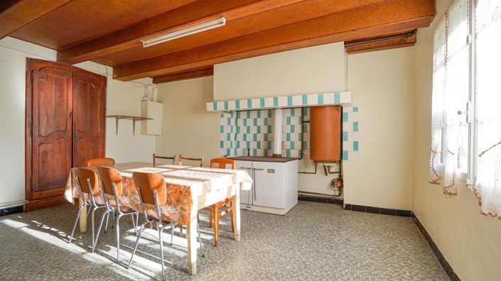 Image No.11-3 Bed House for sale