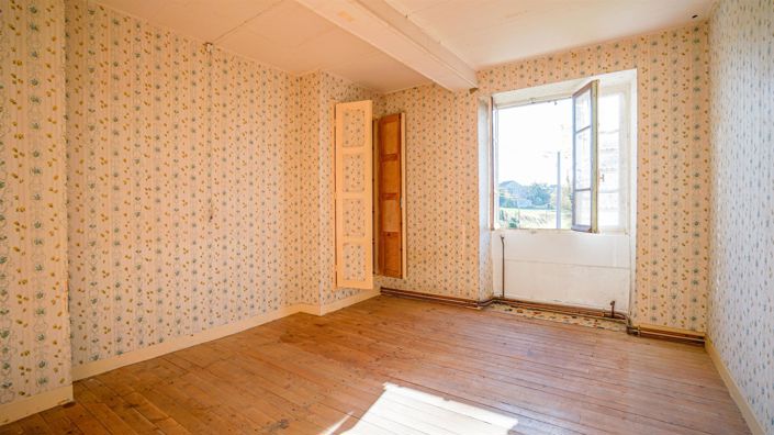 Image No.16-3 Bed House for sale