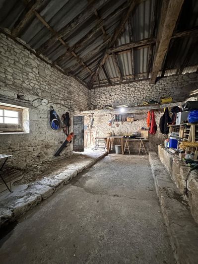 Image No.20-3 Bed House for sale