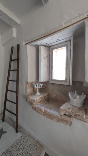 Image No.16-5 Bed House for sale