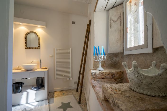 Image No.16-5 Bed House for sale