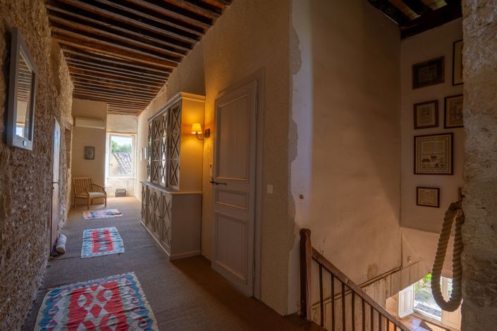 Image No.17-5 Bed House for sale