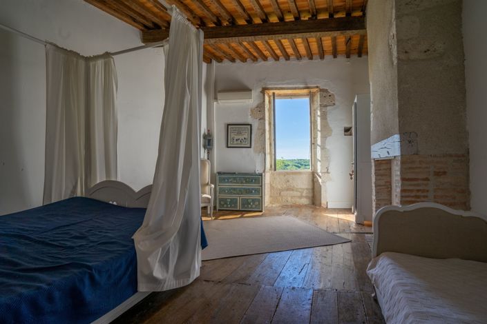 Image No.21-5 Bed House for sale