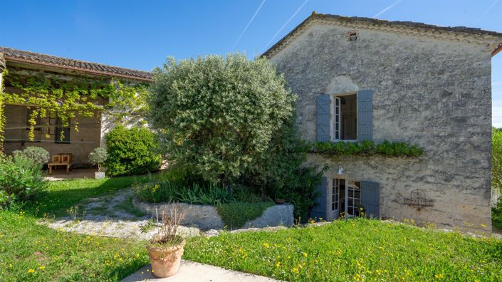 Image No.3-5 Bed House for sale
