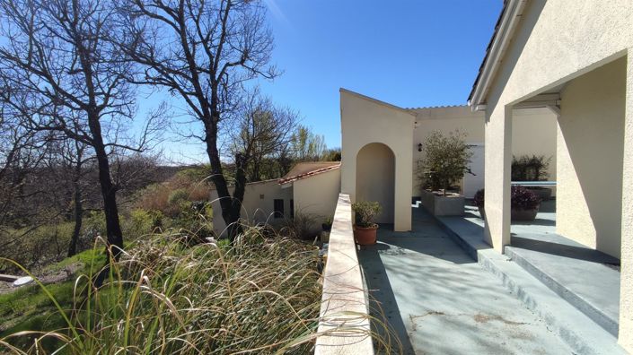 Image No.10-3 Bed House for sale