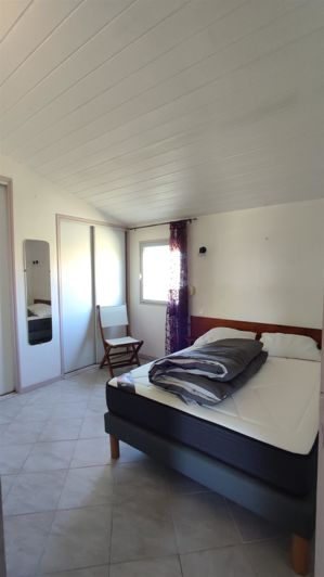 Image No.20-3 Bed House for sale