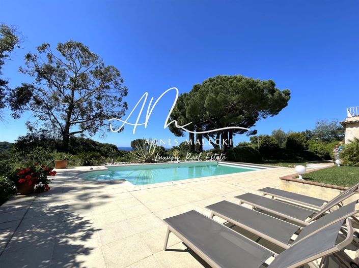 Image No.6-4 Bed House for sale