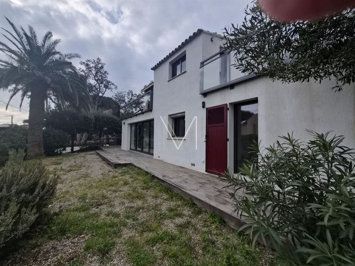 Image No.3-3 Bed House for sale