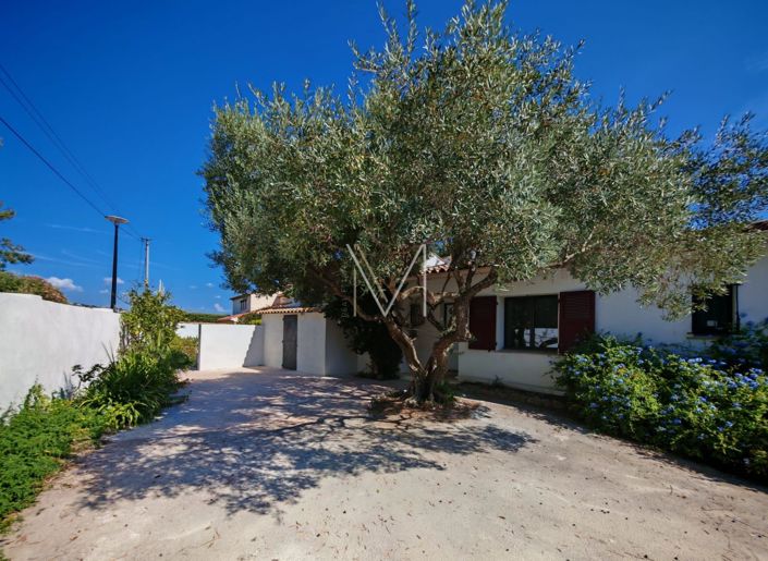 Image No.4-3 Bed House for sale