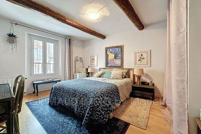 Image No.19-6 Bed House for sale