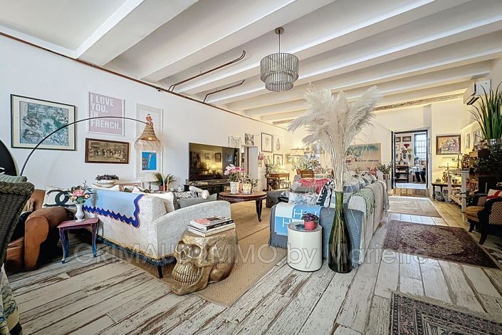 Image No.5-6 Bed House for sale