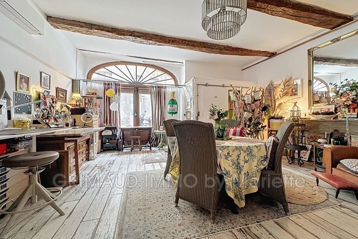 Image No.6-6 Bed House for sale