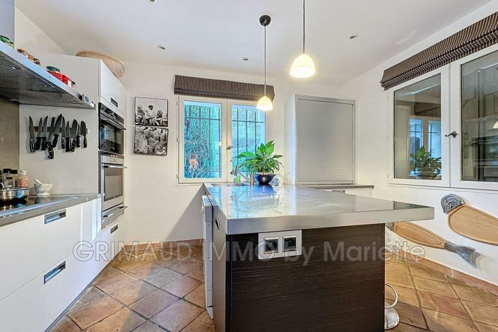 Image No.4-5 Bed House for sale