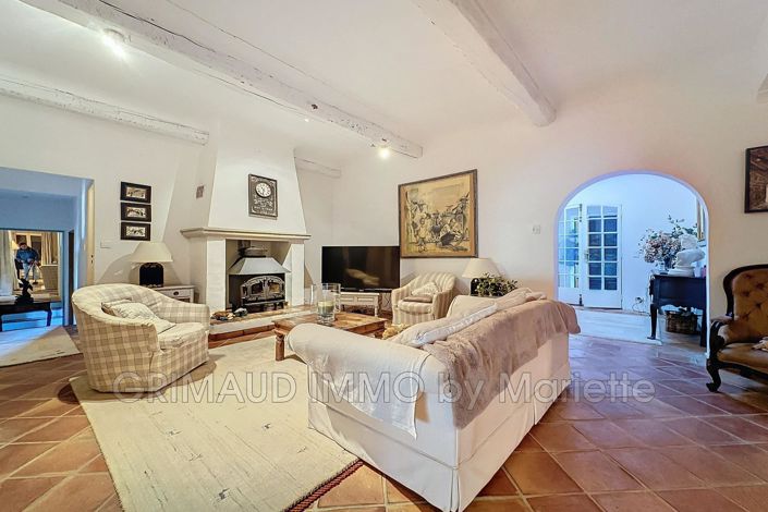 Image No.5-5 Bed House for sale