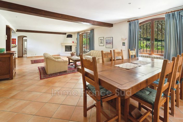 Image No.13-3 Bed House for sale