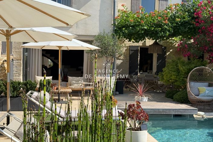 Image No.2-6 Bed House for sale