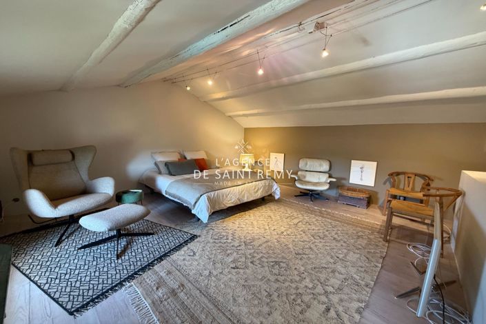 Image No.7-6 Bed House for sale