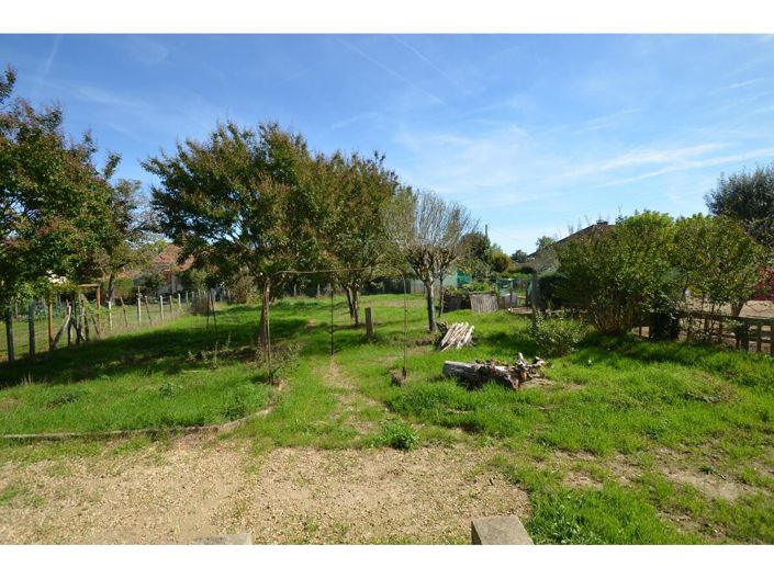 Image No.2-Maison de 2 chambres à vendre à Montpon-Menesterol