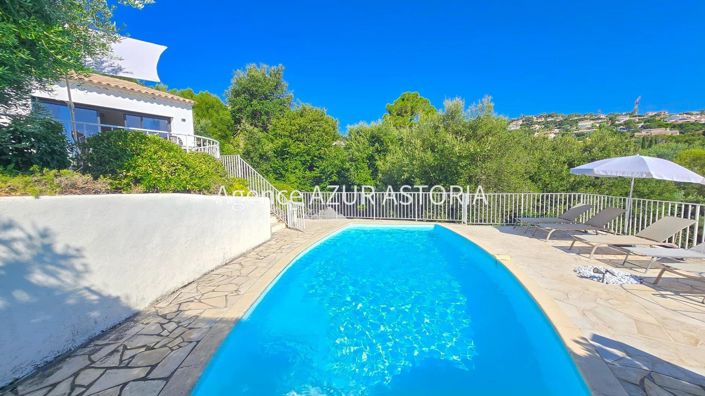 Image No.15-4 Bed House for sale