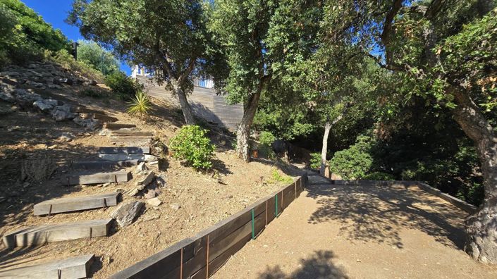 Image No.16-4 Bed House for sale