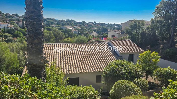 Image No.18-4 Bed House for sale