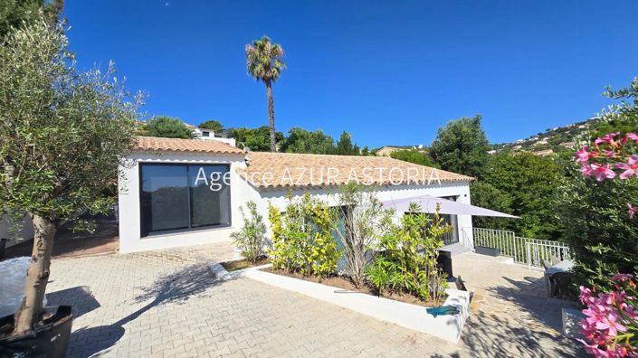 Image No.3-4 Bed House for sale