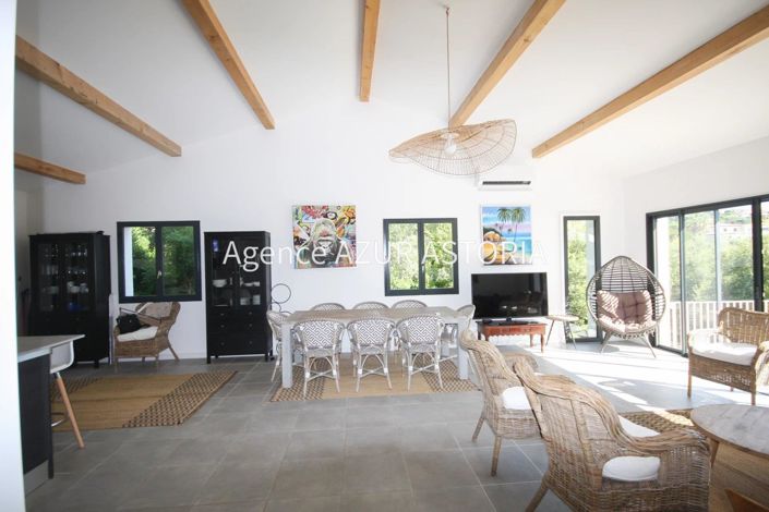 Image No.6-4 Bed House for sale