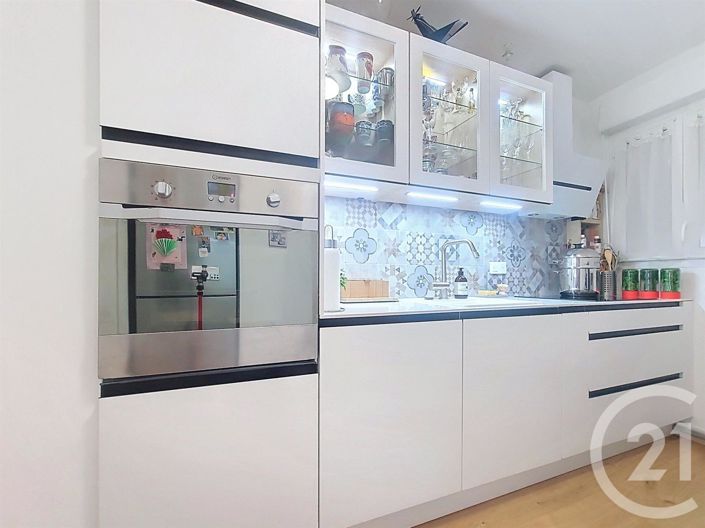 Image No.5-3 Bed Apartment for sale