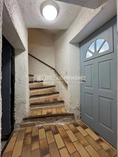 Image No.3-3 Bed House for sale