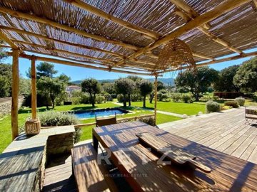 1 - Rogliano, House