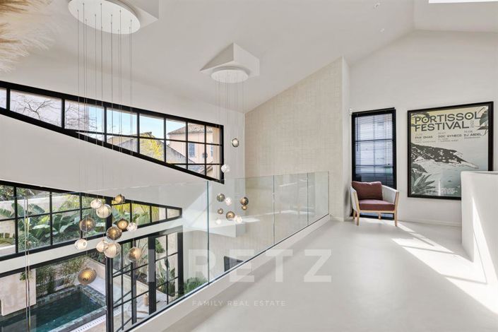 Image No.12-4 Bed House for sale