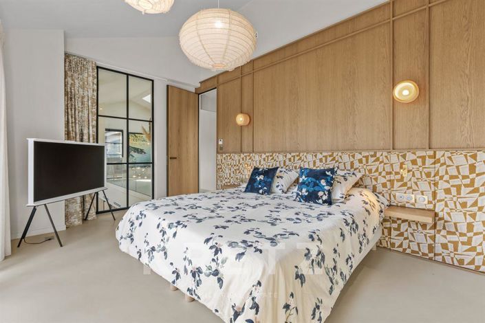 Image No.13-4 Bed House for sale