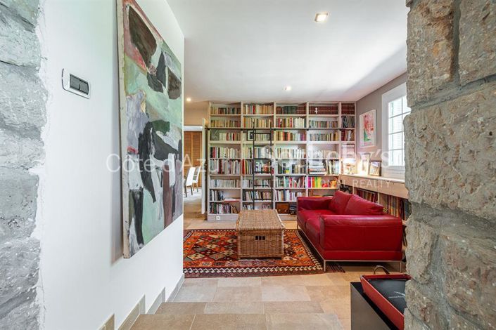 Image No.15-3 Bed House for sale