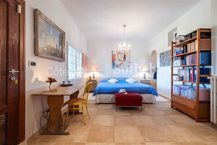 Image No.16-3 Bed House for sale