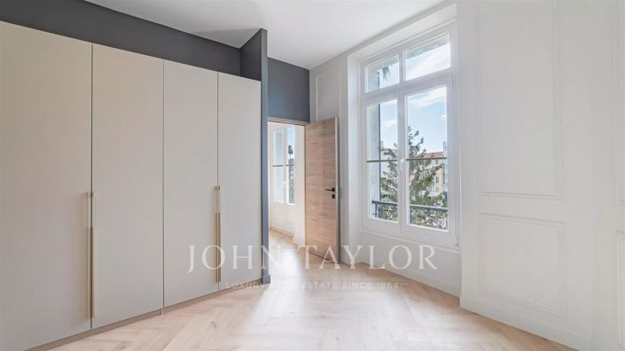 Image No.9-3 Bed Apartment for sale