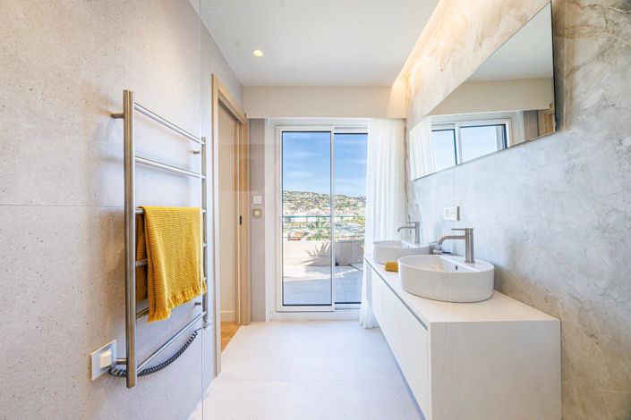 Image No.11-3 Bed Apartment for sale