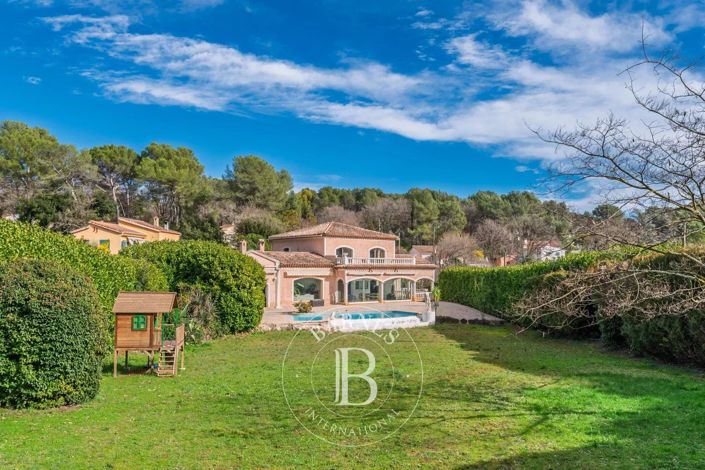 Image No.5-5 Bed House for sale