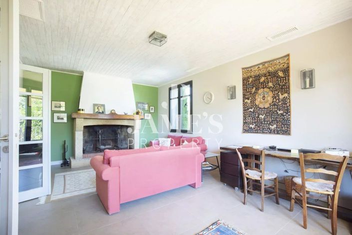 Image No.6-3 Bed House for sale