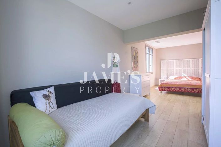 Image No.9-3 Bed House for sale