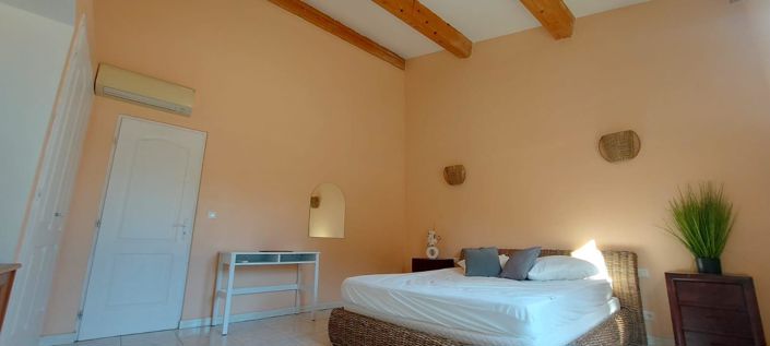 Image No.14-4 Bed House for sale