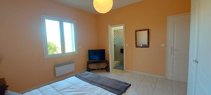 Image No.16-4 Bed House for sale