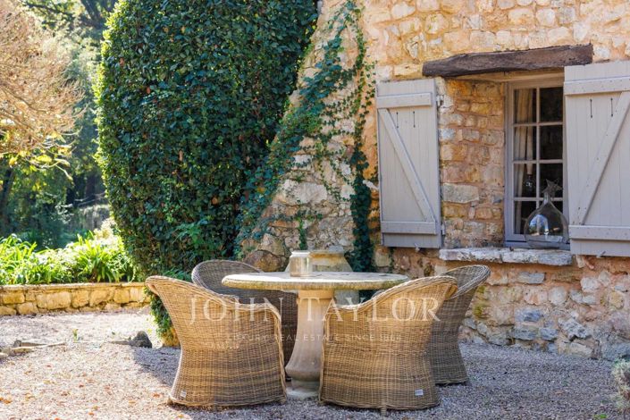 Image No.2-7 Bed House for sale