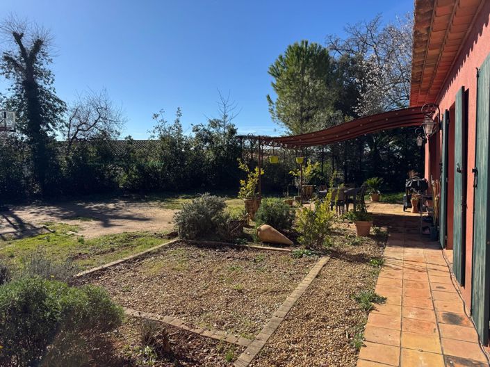 Image No.5-3 Bed House for sale