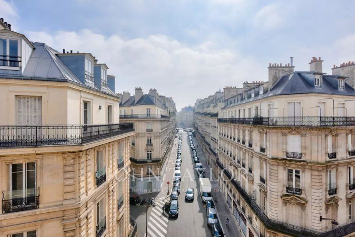 Image No.10-5 Bed Apartment for sale