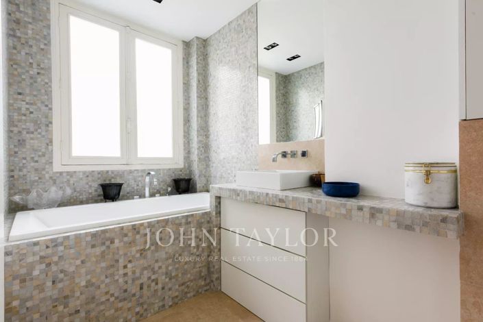 Image No.18-5 Bed Apartment for sale