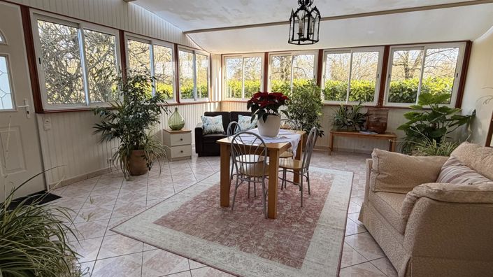 Image No.10-8 Bed House for sale