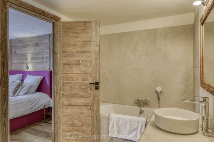 Image No.8-5 Bed Apartment for sale